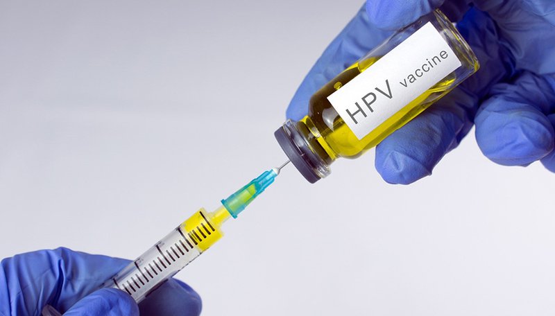 Giải đáp thắc mắc bị sùi mào gà tiêm vắc xin HPV được không?
